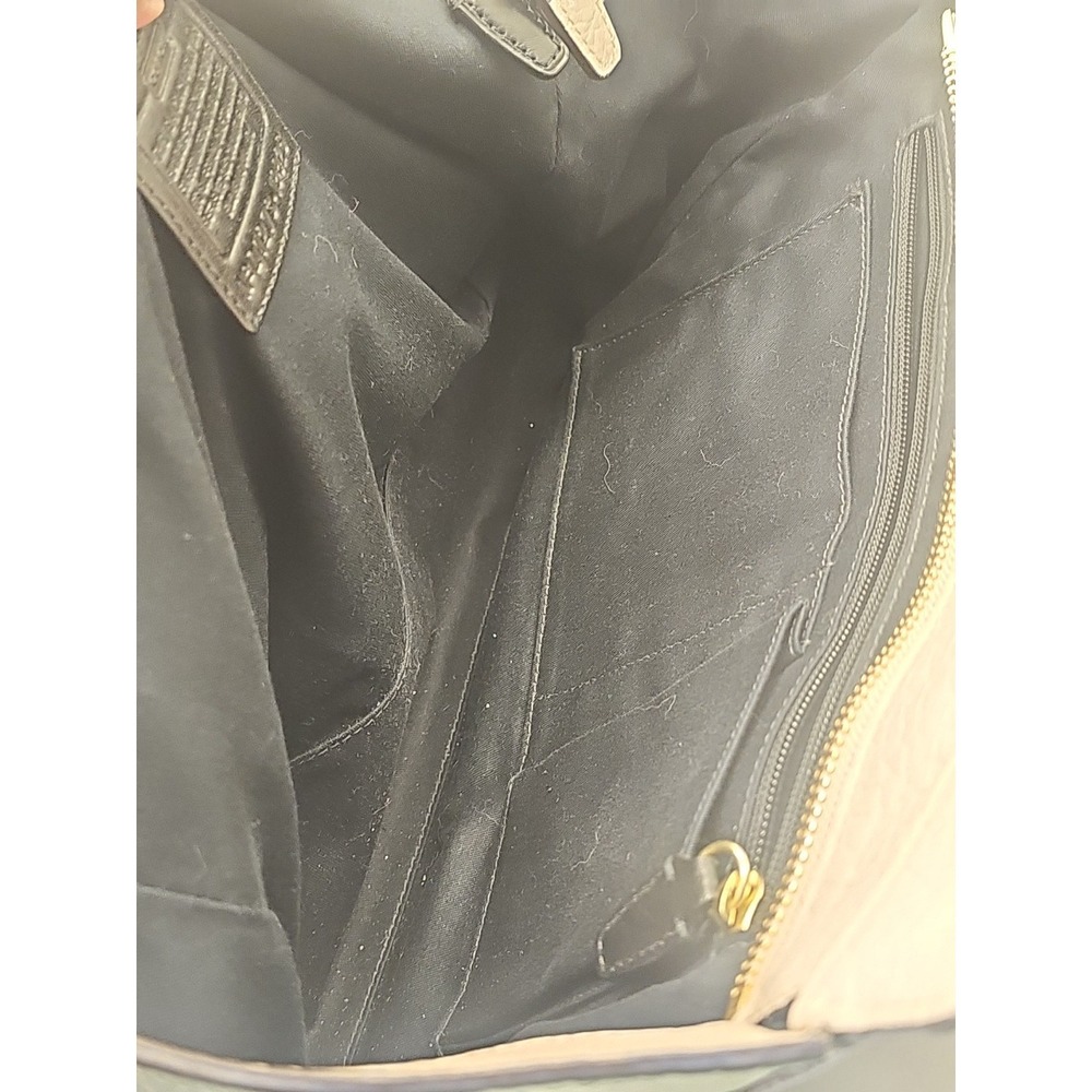 COACH LEGACY TEXTURED LEATHER SHOULDER BAG COLOR:BEIGE/BLACK No 19926 - Picture 8 of 8